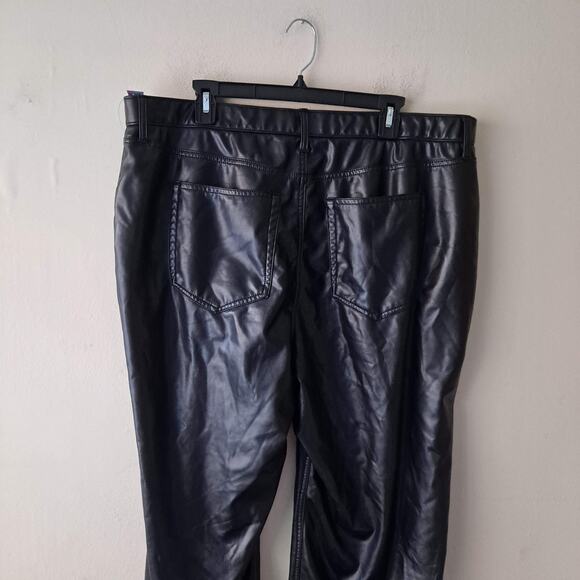 ABERCROMBIE Curve Love Vegan Leather 90s Straight Pant 35 20 ultra high rise - Picture 11 of 14